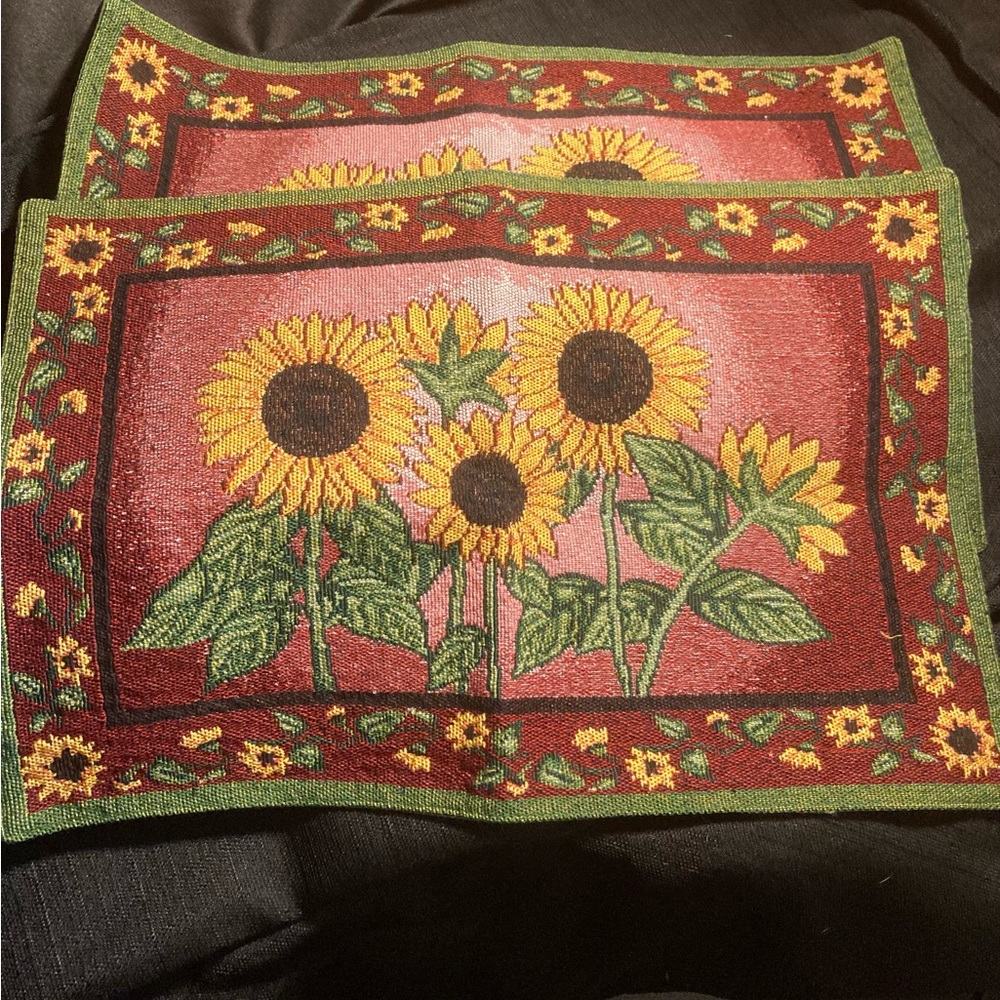 Sunflower Tapestry Placemats - Red and Green